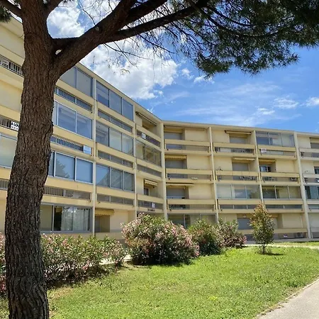 T1 à Avec Climatisation Et Parking - Fr-1-553-284 * Balaruc-les-Bains